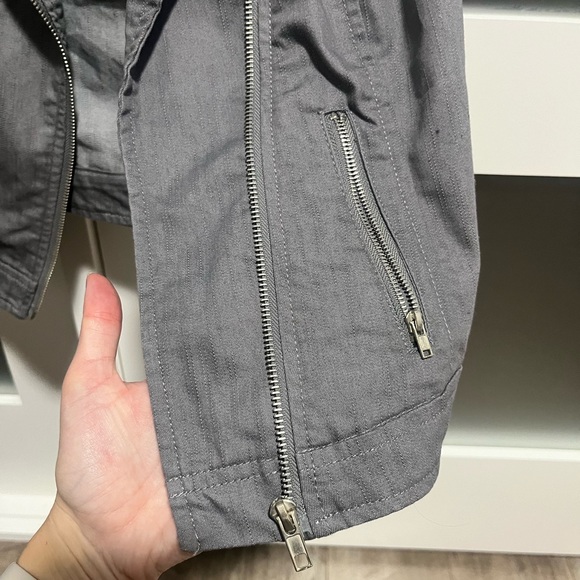 Guess Vest - Picture 5 of 5